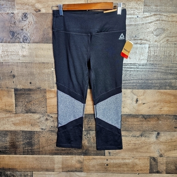 New Reebok Skinny Capri S - Picture 1 of 7